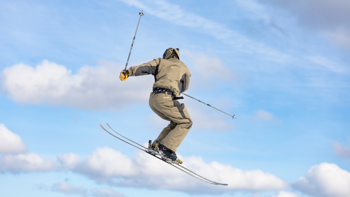 skier turning in air